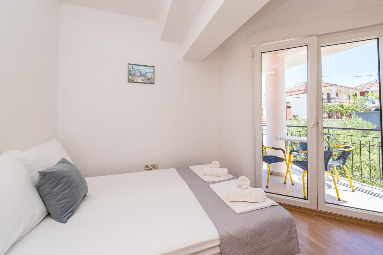 Villa Mihaela Trogir Eksteriør bilde
