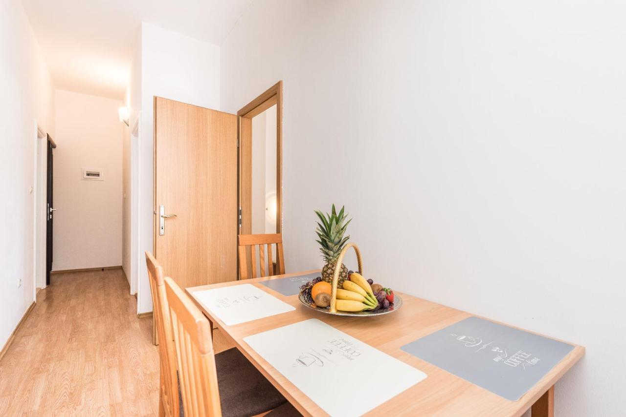 Villa Mihaela Trogir Eksteriør bilde