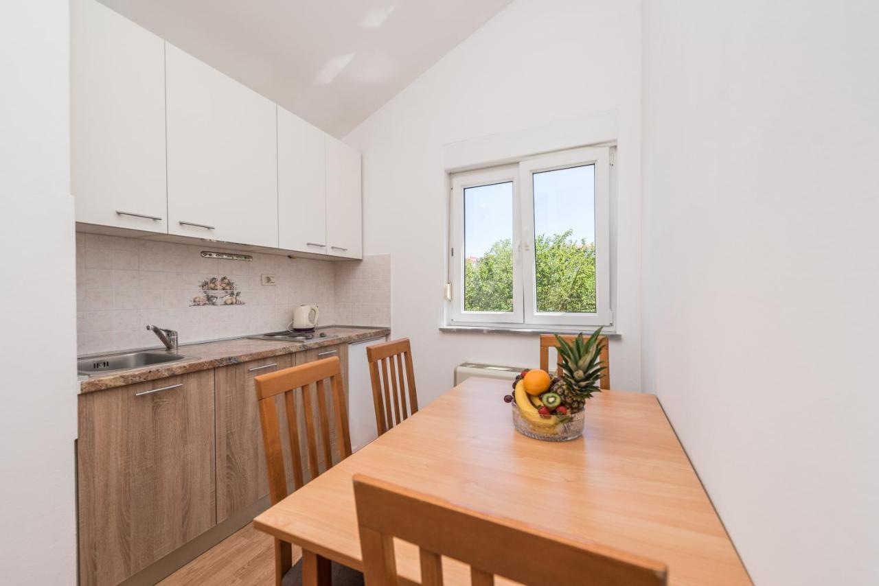 Villa Mihaela Trogir Eksteriør bilde