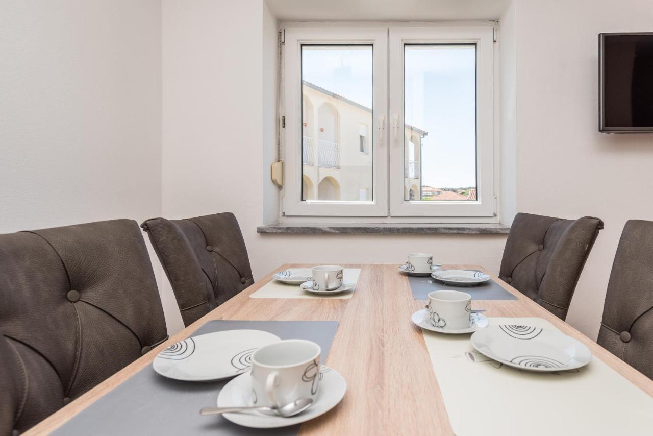 Villa Mihaela Trogir Eksteriør bilde