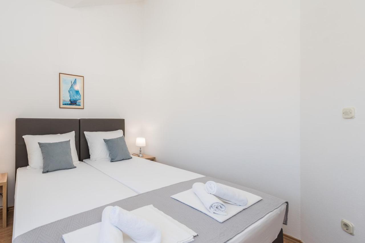 Villa Mihaela Trogir Eksteriør bilde