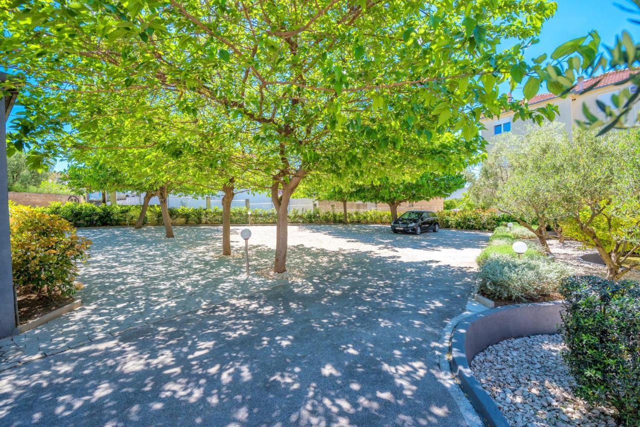 Villa Mihaela Trogir Eksteriør bilde