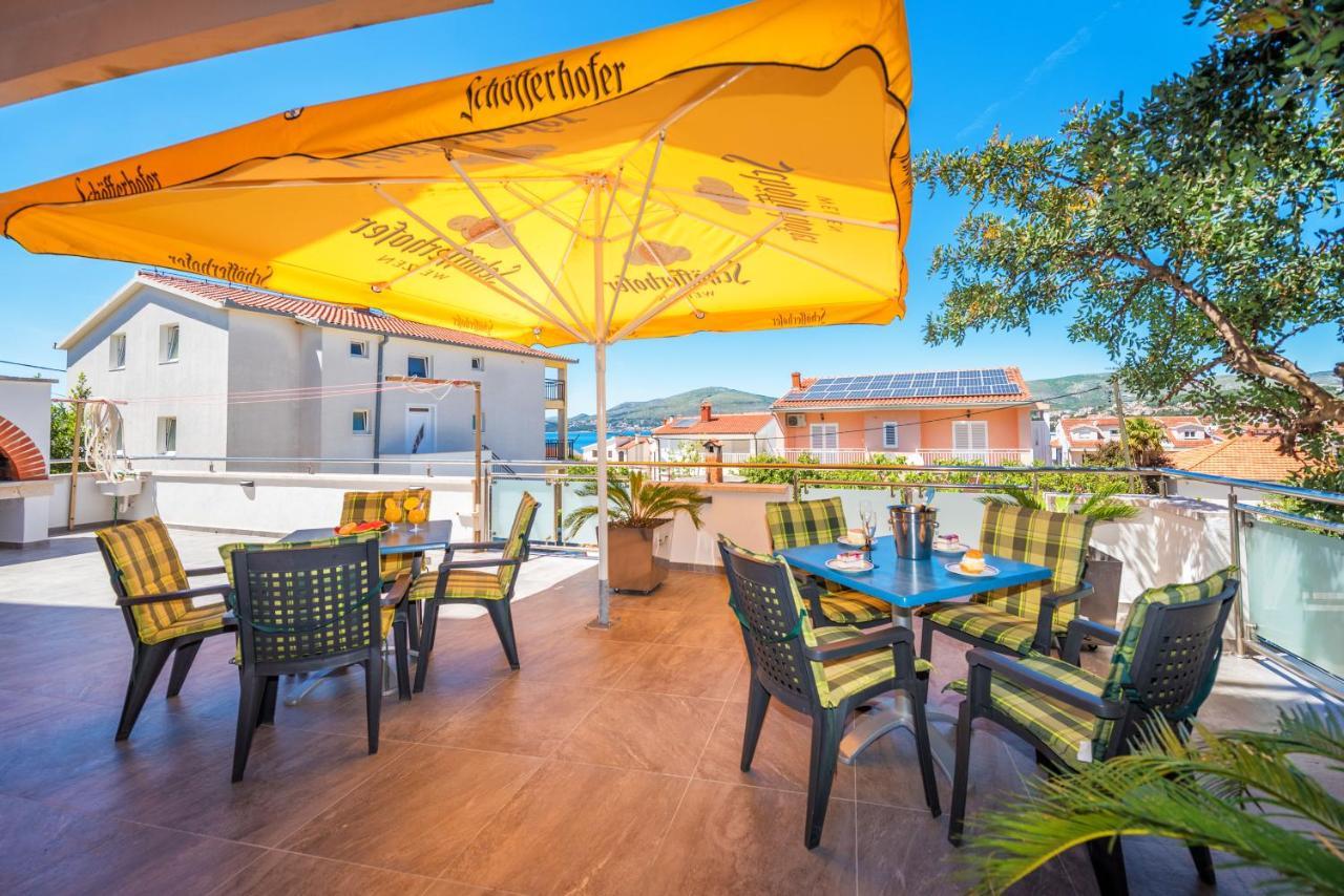 Villa Mihaela Trogir Eksteriør bilde