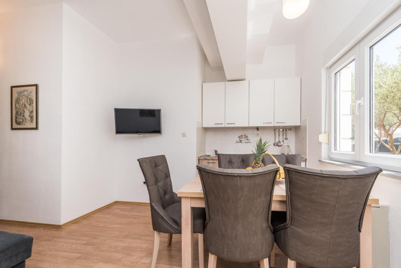 Villa Mihaela Trogir Eksteriør bilde