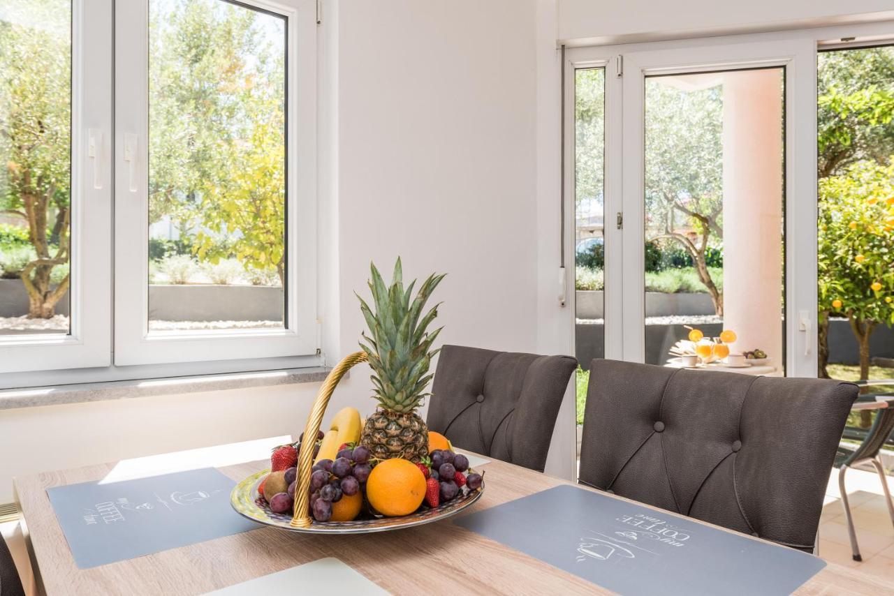 Villa Mihaela Trogir Eksteriør bilde
